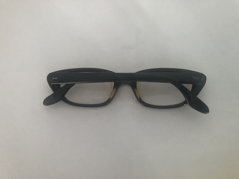 Oculos de senhora anos 60