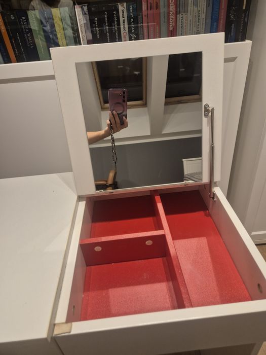Toaletka z lustrem IKEA