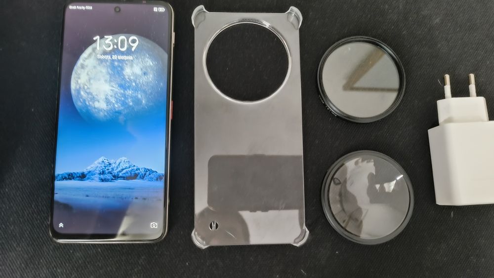 Smartfon Nubia Focus Pro 5G + akcesoria foto. GWARANCJA