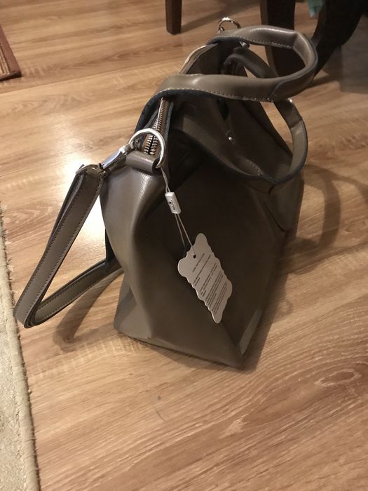 Жіноча сумка-портфель, цупка шкіра, нова