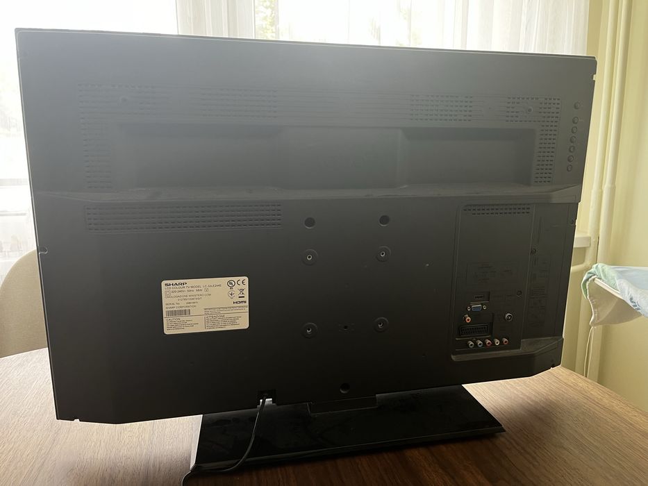 Telewizor sharp lcd colour tv model lc 32le244e