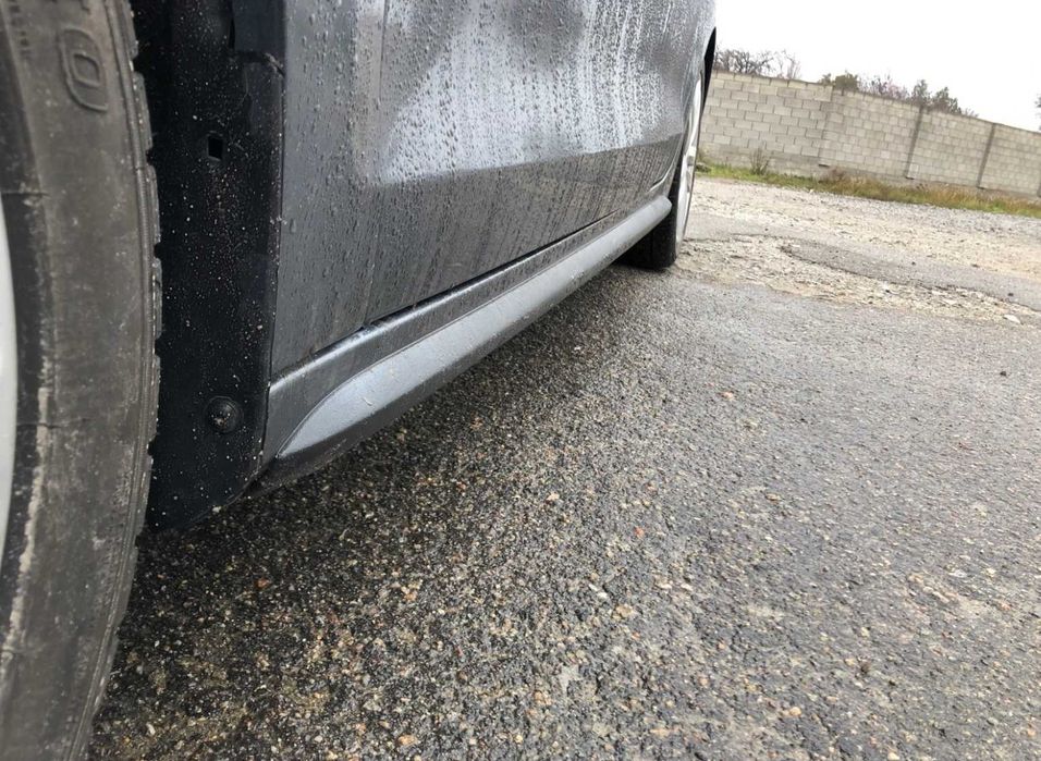 Передній бампер обвіс Volkswagen Vw Jetta GLI Рестайл ZPVW15