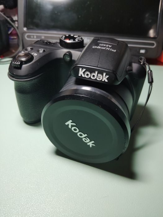 Aparat Kodak podwójna stabilizacja 40 razy zoom optyczny