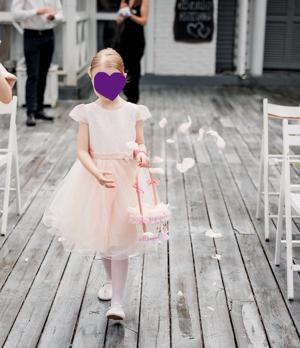 Сукня нарядна для дівчинки