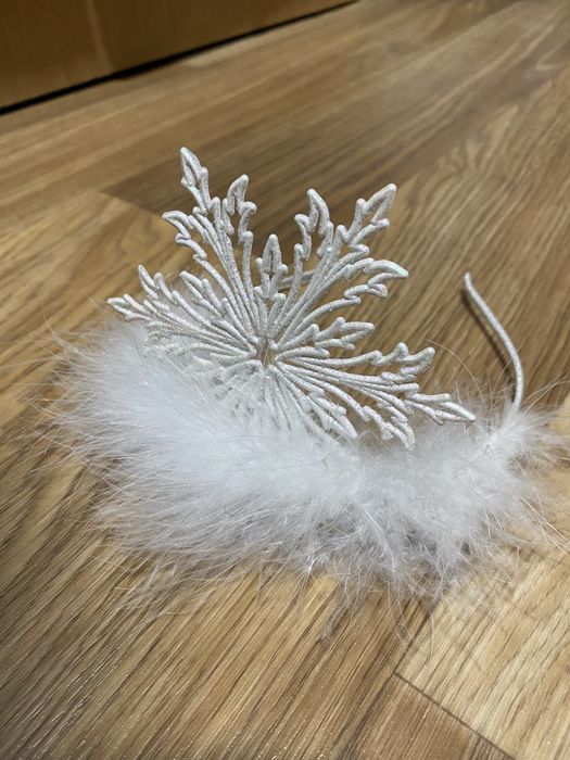 Продам костюм сніжинки