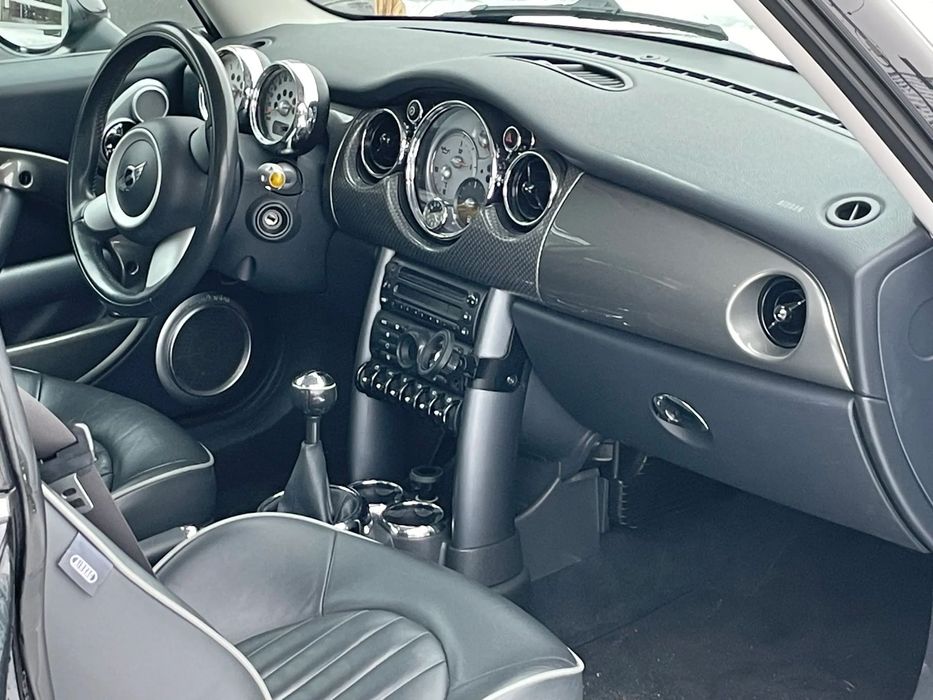 MINI Cooper R50 Park Line