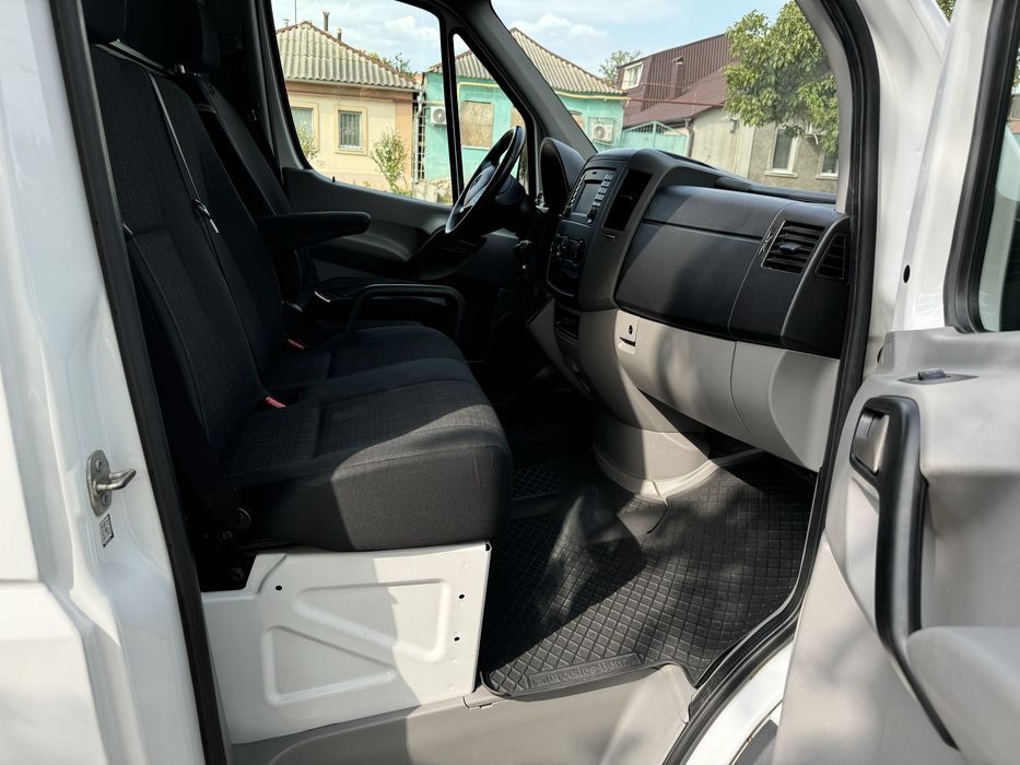 Мерседес Спринтер 216 , 2017.