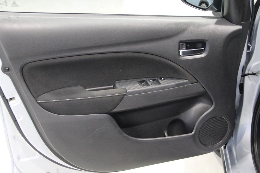 Mitsubishi Space Star 1.2 Intense Connect Edition