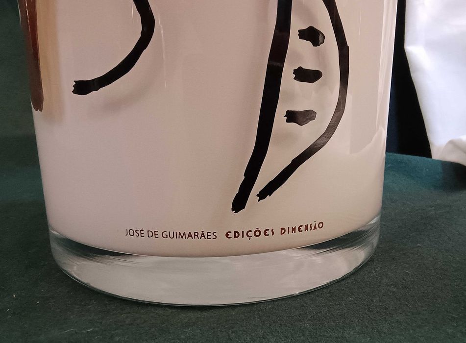 Jarras Vidro José Guimarães Álvaro Siza Vieira