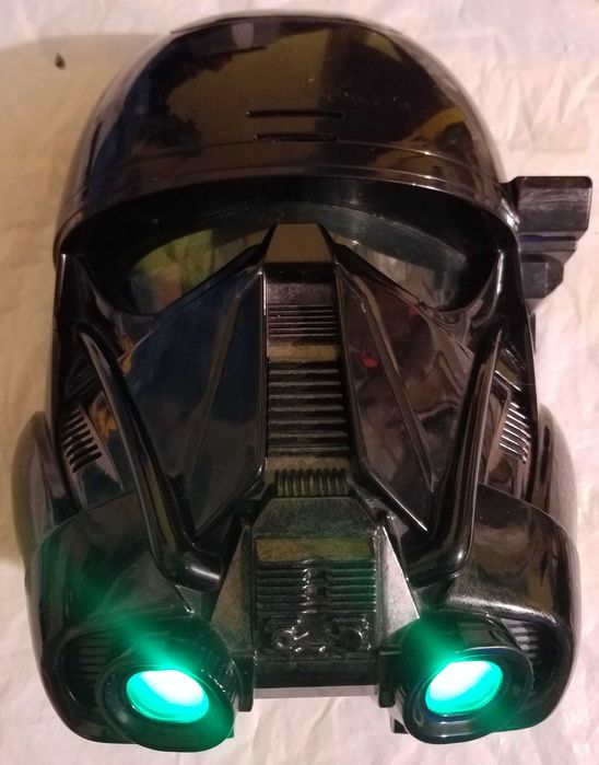 маска на маскарад Геловін прислужник Дарт Вейдер Hasbro оригінал звук