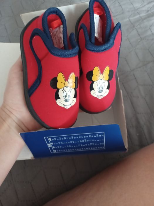 Pantufas zippy  numer 23 usadas 1 vez