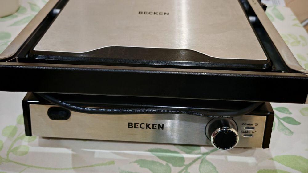 Grelhador de placas Becken