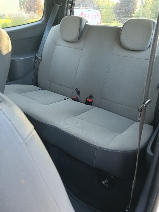 Renault Twingo II 1.2 16V 2011