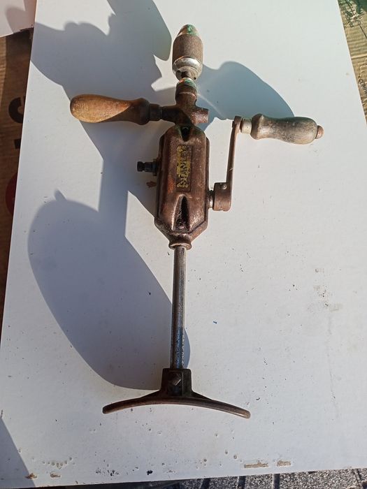 Maquina furar manual