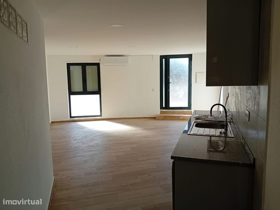 Apartamento T2 Para Arrendamento | Rés-Do-Chão | Ar Condicionado | ...