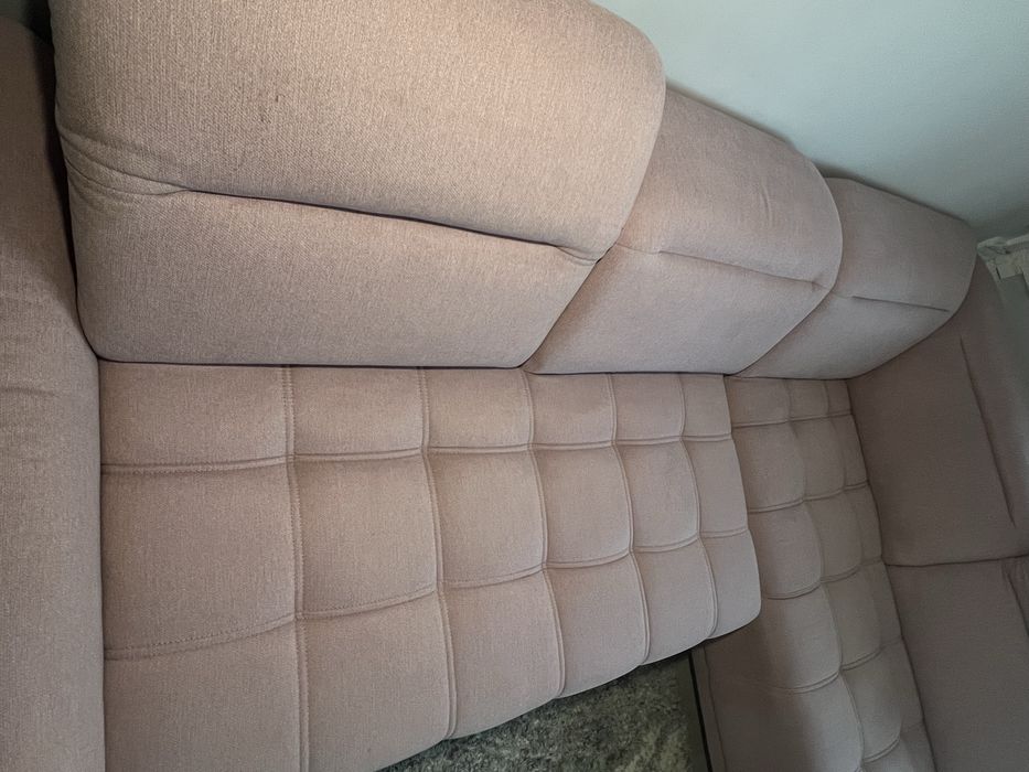 Kanapa narożna wysuwana elektrycznie