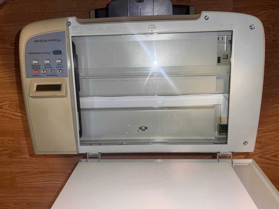 Принтер со сканером HP laserjet M1120 MFP