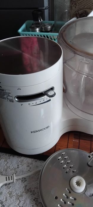 Кухоний комбайн Kenwood