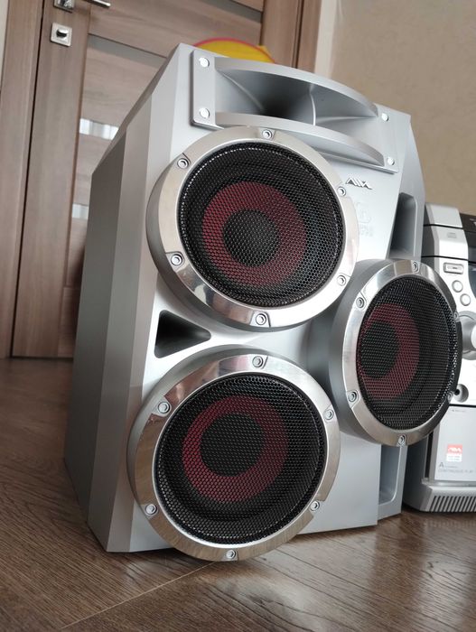 Над потужний муз центр 1000 Вт ( блютуз - AUX - Bluetooth - радио )