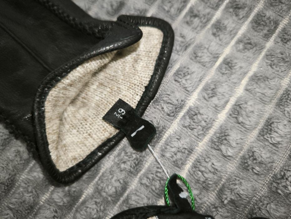 Продам Женские кожаные перчатки зима осень