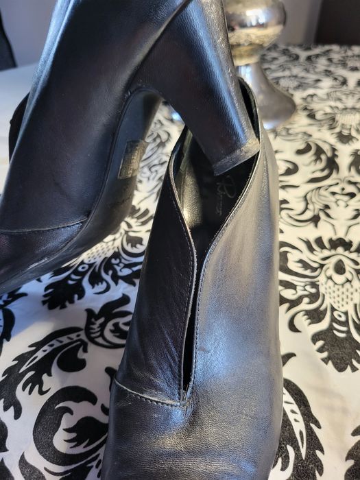 Piękne półbuty rozm.39