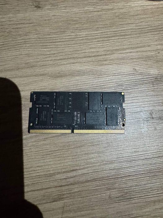 Оперативна памʼять ddr4 16gb