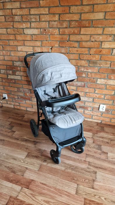 Składana spacerówka dla dziecka