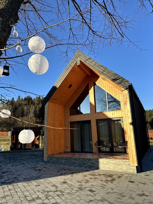 Сучасний котедж в мальовничому місці біля Східниці  Гори Карпати