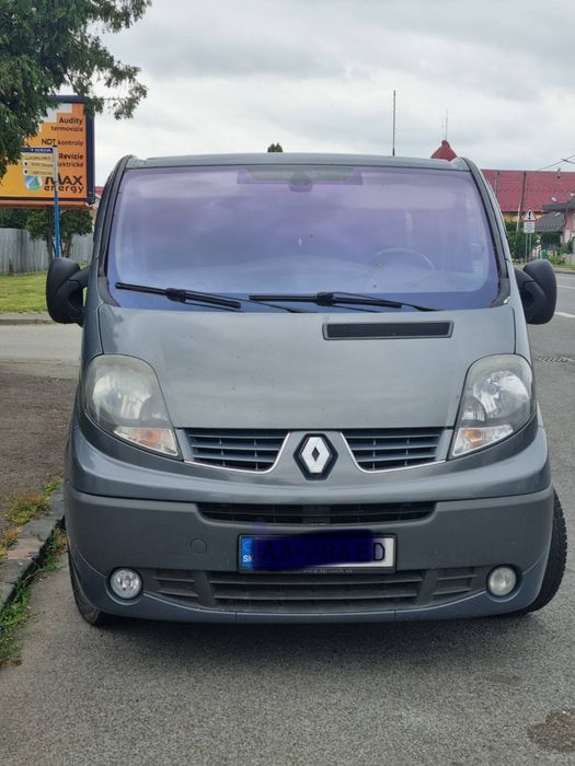 Продам Renault trafic black edition. 2014