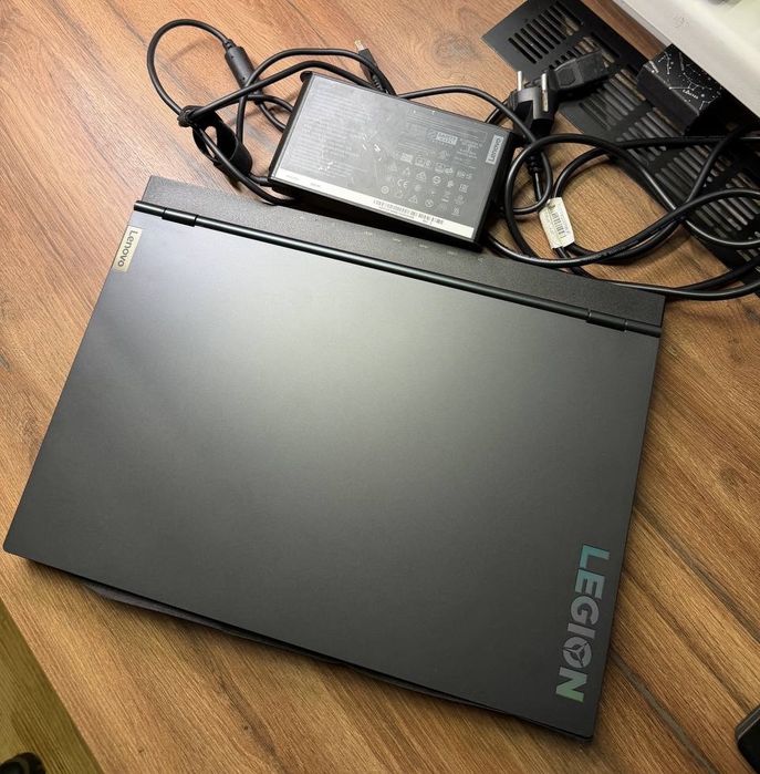 Lenovo Legion i7-10750H RAM 16 gb 144Hz RTX 2060  (6GB)