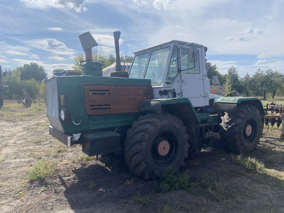 Т 150 у гарному робочому стані вкладень не потребує