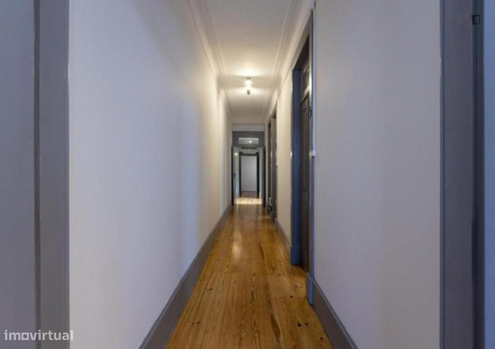Quarto - localizado em Aveiro