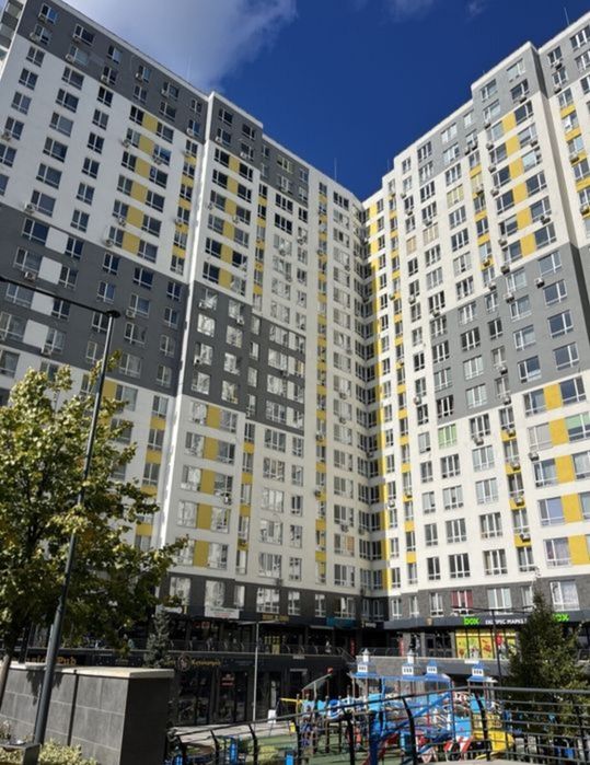 Продаж 2 кімнатної біля Парку Центральний