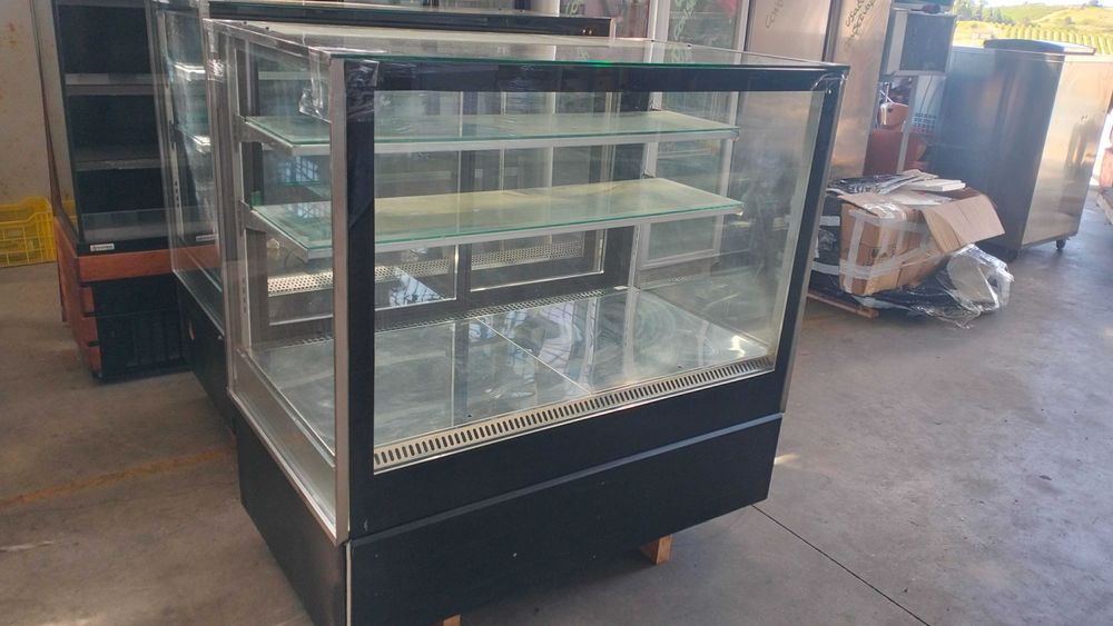 Vitrines cubicas refrigerada