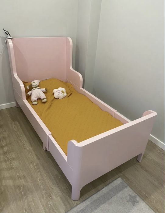 Vendo cama e berço de meninas