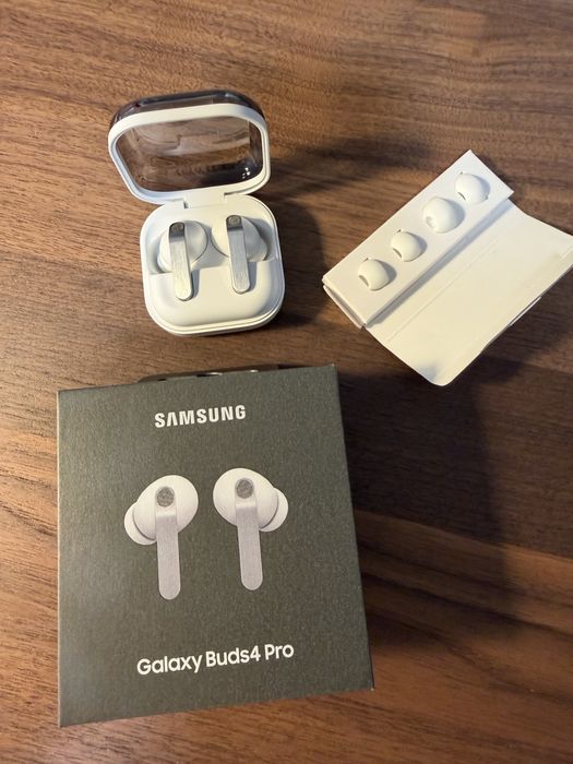 Samsung galaxy Buds4 Pro