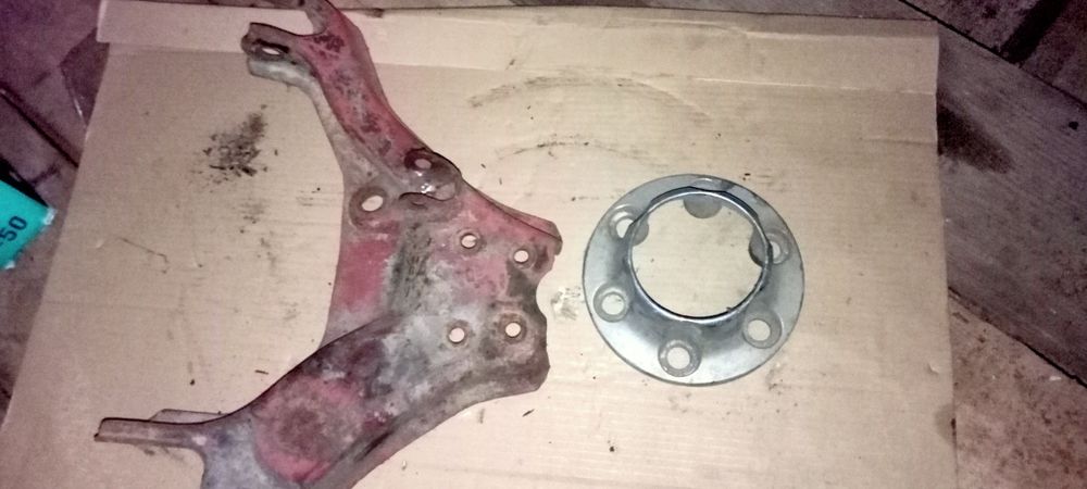 Подушка КПП Frontera A 2.3тд