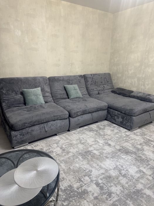 Мʼягкий диван,кутовий