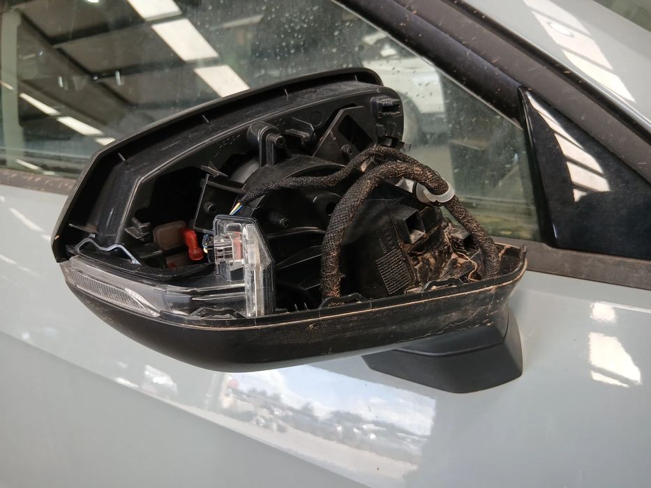 Retrovisor / espelho direito AUDI Q2 (GA)