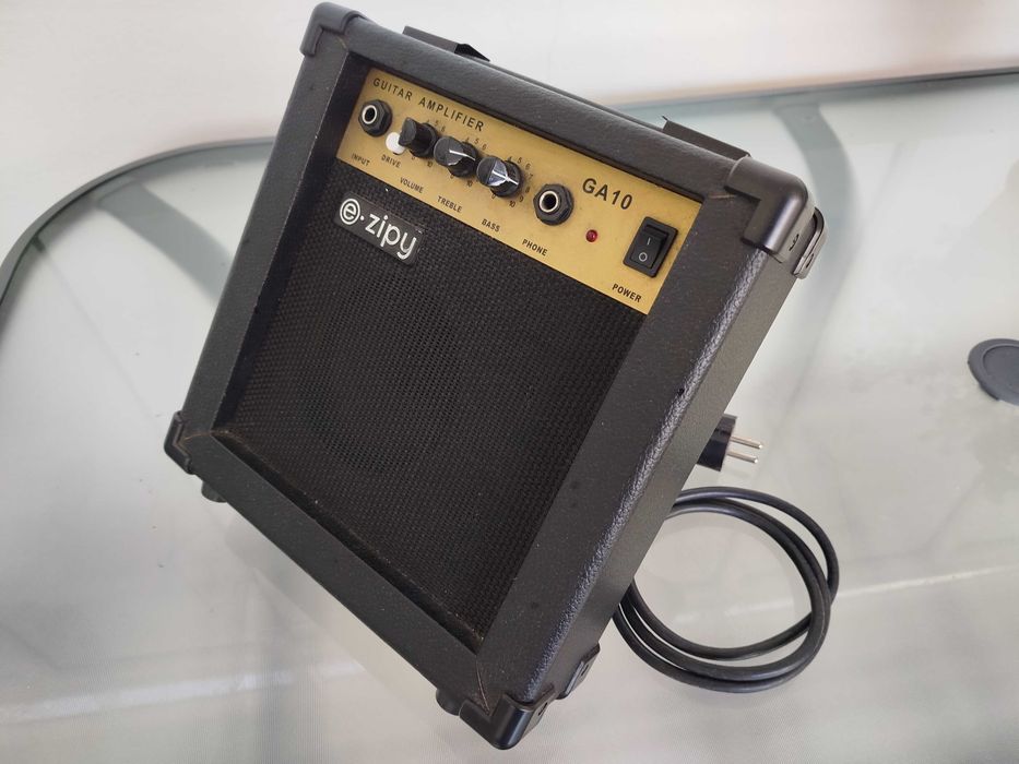 Amplificador para Guitarra da marca ZIPY - mod GA 10