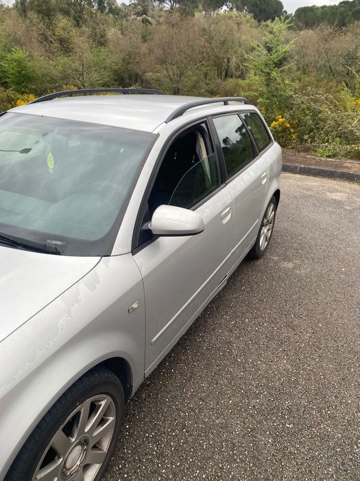 Audi a4 2002 com pneus novos e inspeção feita