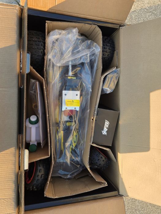 Baja 5b 1/5   rofun Novo na caixa