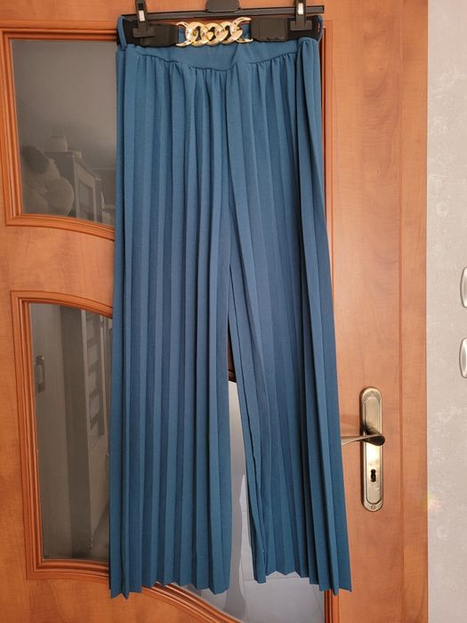 Spodnie szerokie nogawki, plisowane, turkus, pasek, uniwersalne