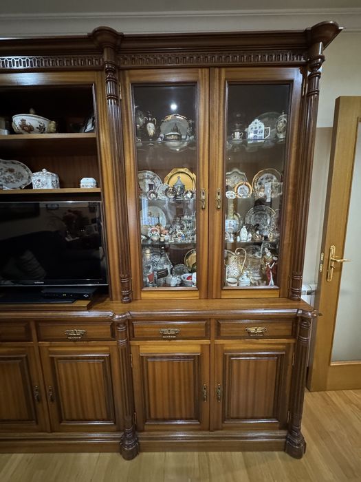 Cristaleira c/ 10 Portas, 6 Gavetas + Placa Rotativa TV - Como Nova