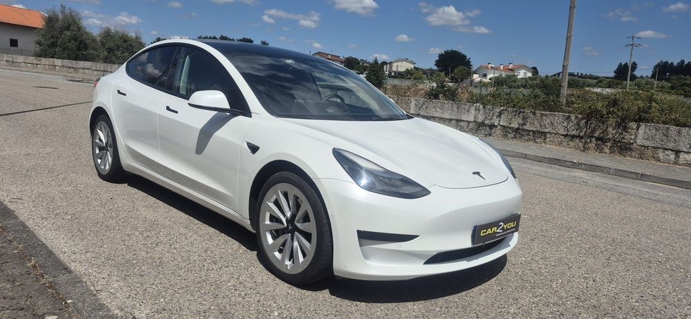 Tesla Model 3 Tração Traseira