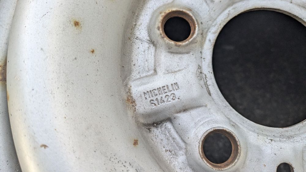 5 jantes 14", michelin 61423, furação 5x118