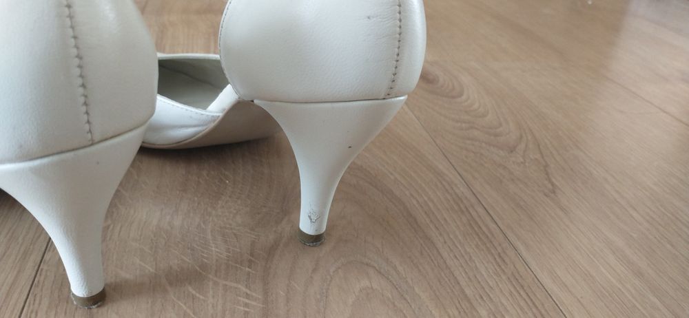 Buty ślubne Ryłko r.37.5 krem skóra licowa.