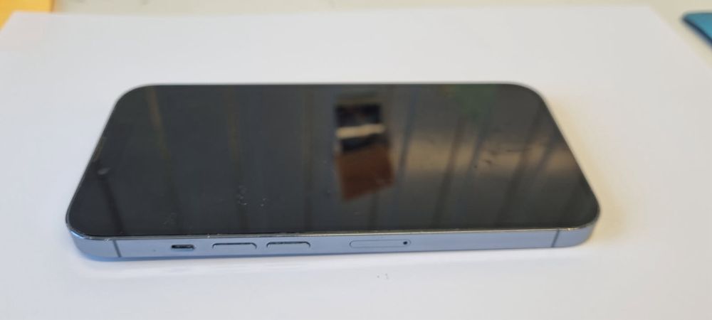 Sprzedam iphone 13 pro