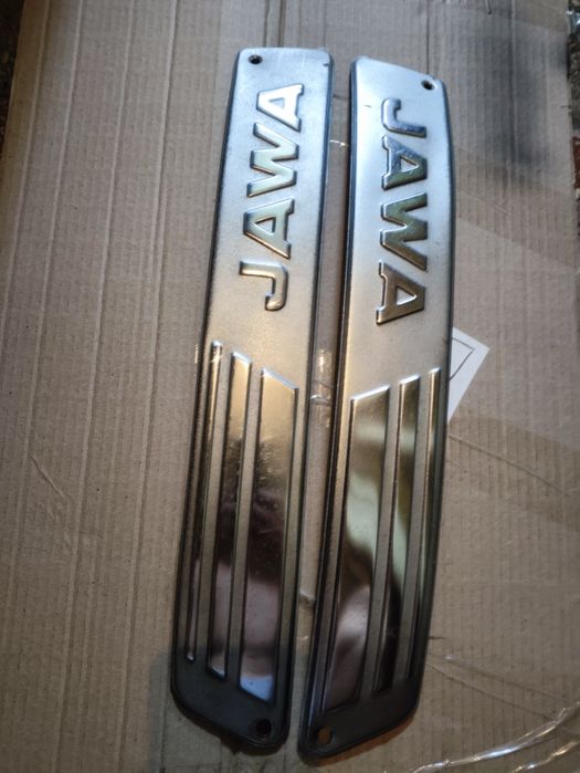 Продам шильдики,бардачки  на мотоцикл Ява