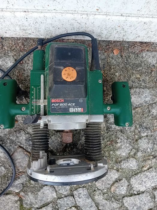Frezarka Bosch POF 800 ACE